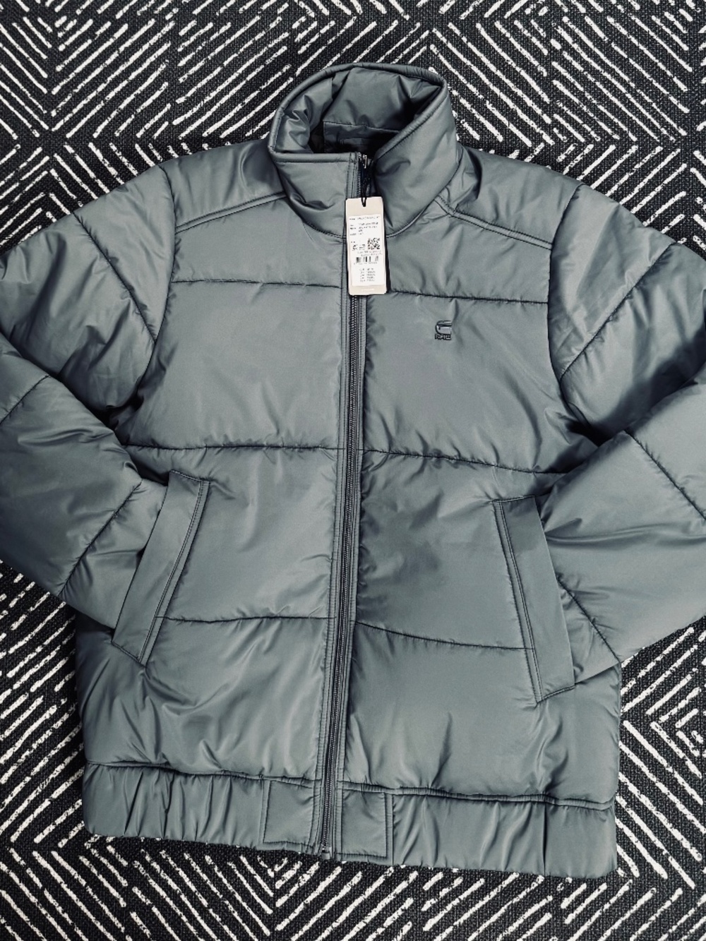Large Grey G Star padded quilted jacket.